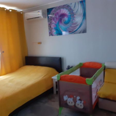 Parus-2-Studio Pomorie Exterior foto